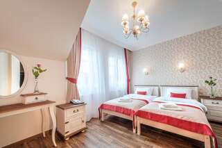 Отель Hotel POD HERBEM -POKOJE OZONOWANE Белосток Двухместный номер Делюкс с 1 кроватью или 2 отдельными кроватями-2